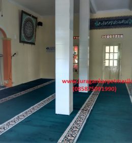 Pemasangan Karpet Di Masjid At Taubah, Jabung Pandowoharjo Sleman